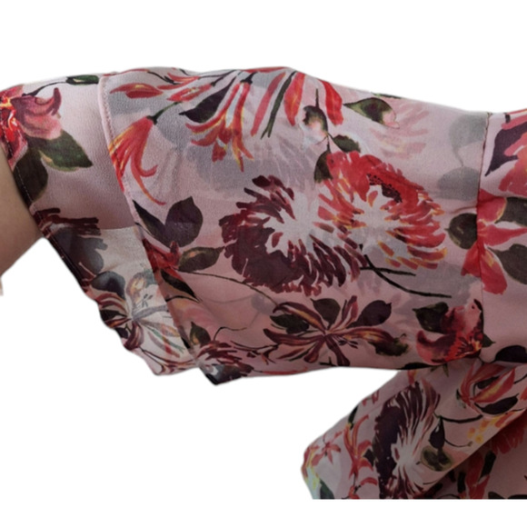 Lane Bryant Women 1x Pink Floral Spring Chiffon Girly Flirty Bell Sleeve Blouse - Picture 4 of 7